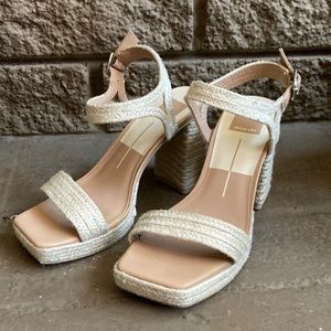 Dolce Vita Alansa Sandal in Size 7.5